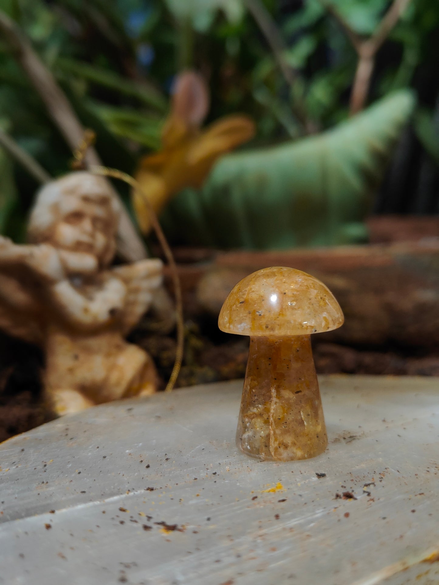 CRYSTAL MUSHROOMS